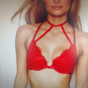 New Victoria Secrets Very sexy Bra and Panties